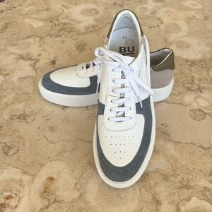 Bueno Wren Casual Leather Sneakers - As New